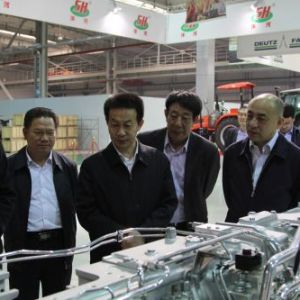 ʡ֏L{RbͺϷʮaIȺlչ